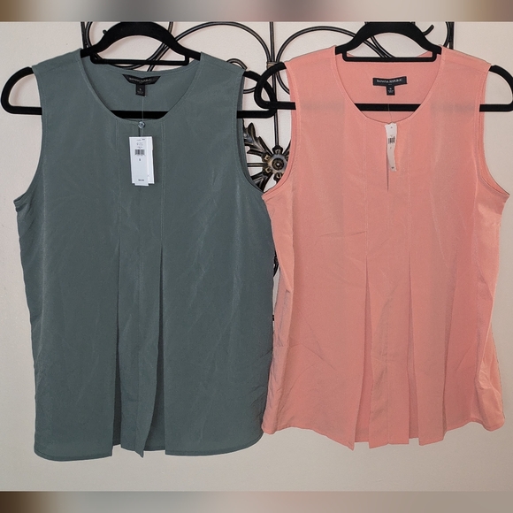 ❤️CLEARANCE❤️ 2 Banana Republic Tops - Picture 2 of 11
